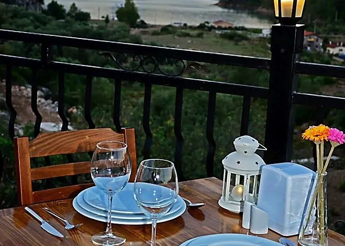 Selimiye Saklibahce Couette-café Marmaris